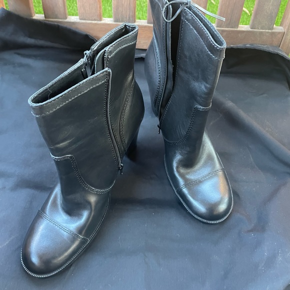 New Nine West Bredeo Leather Inside Zipper Tie Detail Hi Heel Ankle Boot 10M 10 - Picture 13 of 14